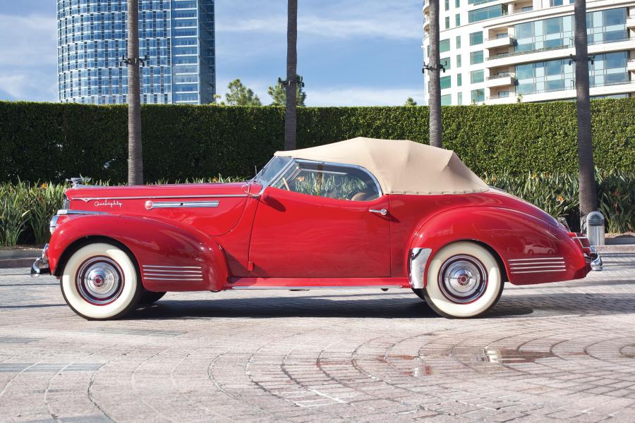  Packard Darrin One-Eighty Convertible Victoria 1941 года  (фото 16 из 19)